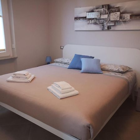 Appartamento Casa Ambra บอร์ดิเกรา ภายนอก รูปภาพ